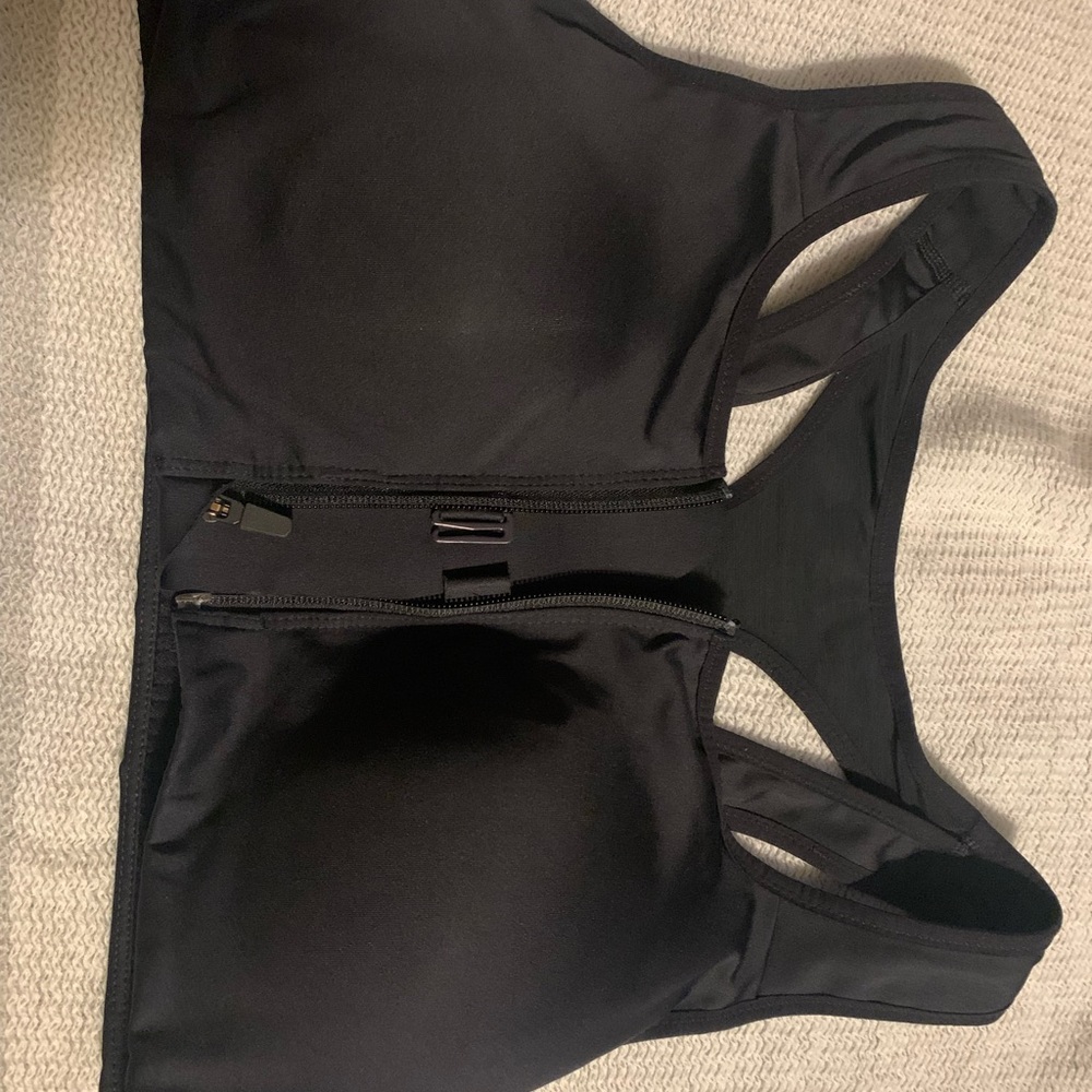Nike front zip sports bra